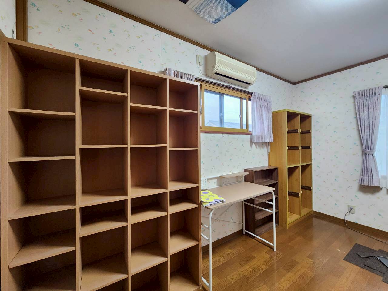 造作本棚 床リフォーム